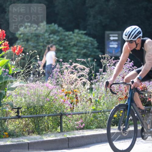 08.09.2024 - Stadtparktriathlon Zöllner http://msf.ph/oto/6989385 08.09.2024 11:17:29 Radfahren 412, 465, 515 meine-sportfotos.de