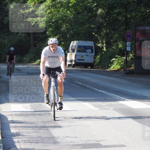 08.09.2024 - Stadtparktriathlon Zöllner http://msf.ph/oto/6989431 08.09.2024 10:16:27 Radfahren 192, 194, 195, 223, 237, 255 meine-sportfotos.de