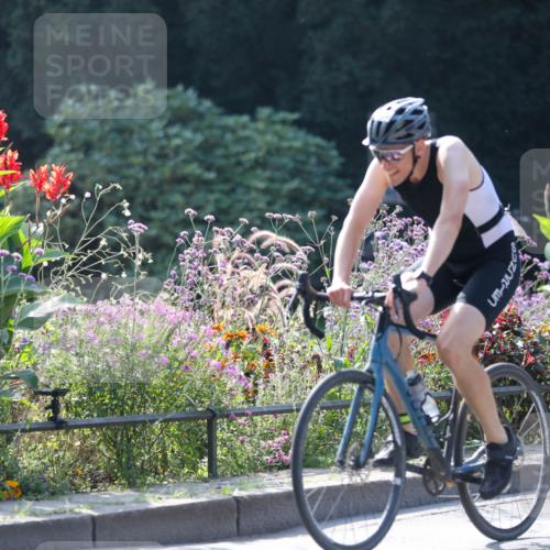 08.09.2024 - Stadtparktriathlon Zöllner http://msf.ph/oto/6989440 08.09.2024 11:17:56 Radfahren 478, 481, 490, 516, 538, 546, 641, 644 meine-sportfotos.de