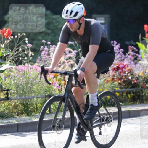 08.09.2024 - Stadtparktriathlon Zöllner http://msf.ph/oto/6989456 08.09.2024 11:18:03 Radfahren 478, 481, 546, 641, 644 meine-sportfotos.de