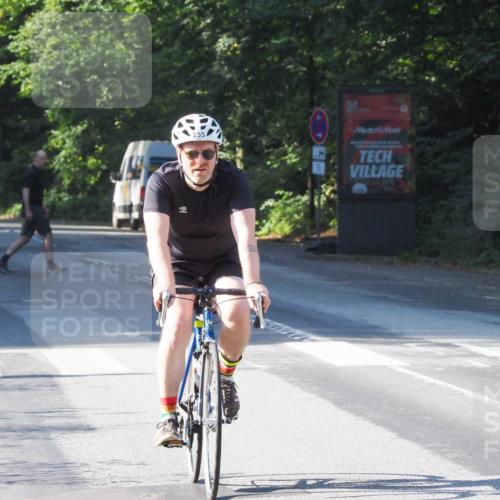 08.09.2024 - Stadtparktriathlon Zöllner http://msf.ph/oto/6989469 08.09.2024 10:16:32 Radfahren 194, 255 meine-sportfotos.de