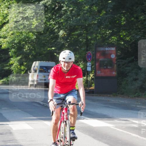 08.09.2024 - Stadtparktriathlon Zöllner http://msf.ph/oto/6989510 08.09.2024 10:16:56 Radfahren 186, 220, 236 meine-sportfotos.de