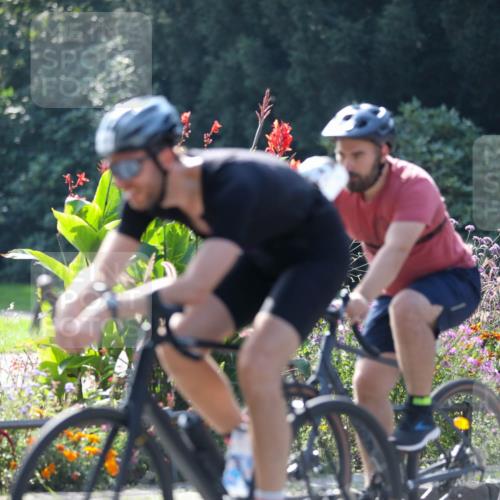 08.09.2024 - Stadtparktriathlon Zöllner http://msf.ph/oto/6989541 08.09.2024 11:18:34 Radfahren 422, 471, 475, 480, 483, 500, 624 meine-sportfotos.de