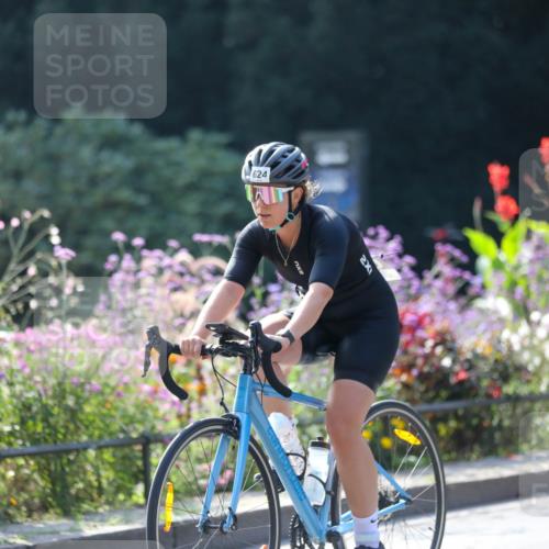 08.09.2024 - Stadtparktriathlon Zöllner http://msf.ph/oto/6989554 08.09.2024 11:18:44 Radfahren 422, 468, 475, 504, 592, 624 meine-sportfotos.de