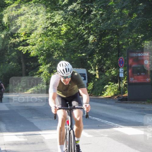 08.09.2024 - Stadtparktriathlon Zöllner http://msf.ph/oto/6989555 08.09.2024 10:17:11 Radfahren 200, 319 meine-sportfotos.de