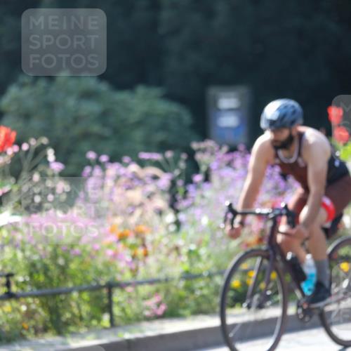 08.09.2024 - Stadtparktriathlon Zöllner http://msf.ph/oto/6989558 08.09.2024 11:18:44 Radfahren 422, 468, 475, 504, 592, 624 meine-sportfotos.de
