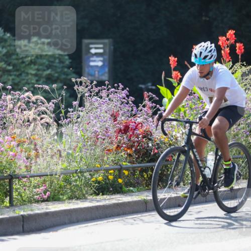 08.09.2024 - Stadtparktriathlon Zöllner http://msf.ph/oto/6989672 08.09.2024 11:19:26 Radfahren 400, 482, 499, 608, 630, 632 meine-sportfotos.de