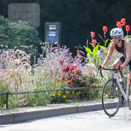 08.09.2024 - Stadtparktriathlon Zöllner http://msf.ph/oto/6989702 08.09.2024 11:19:33 Radfahren 544, 554, 608, 632 meine-sportfotos.de