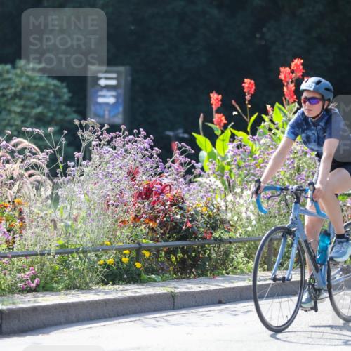 08.09.2024 - Stadtparktriathlon Zöllner http://msf.ph/oto/6989713 08.09.2024 11:19:36 Radfahren 485, 544, 554, 608, 632, 646 meine-sportfotos.de