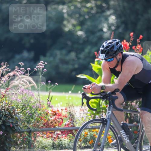 08.09.2024 - Stadtparktriathlon Zöllner http://msf.ph/oto/6989774 08.09.2024 11:19:56 Radfahren 456, 511, 512, 586, 618, 660 meine-sportfotos.de