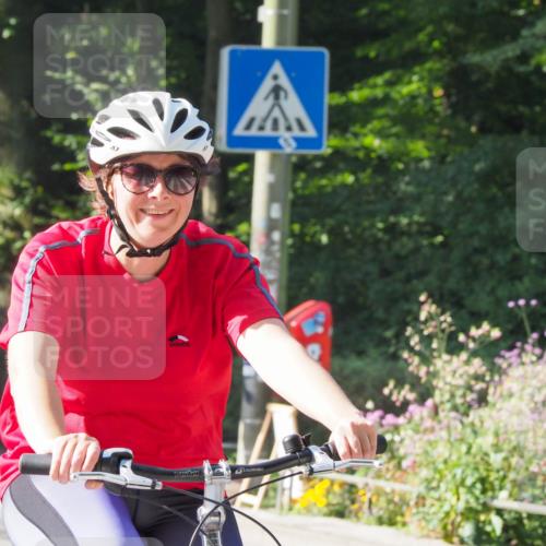 08.09.2024 - Stadtparktriathlon Zöllner http://msf.ph/oto/6989810 08.09.2024 10:18:12 Radfahren 233 meine-sportfotos.de