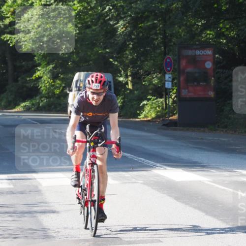 08.09.2024 - Stadtparktriathlon Zöllner http://msf.ph/oto/6989893 08.09.2024 10:19:02 Radfahren 253, 307 meine-sportfotos.de