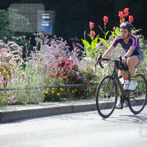 08.09.2024 - Stadtparktriathlon Zöllner http://msf.ph/oto/6990005 08.09.2024 11:21:09 Radfahren 563, 570, 596, 610 meine-sportfotos.de
