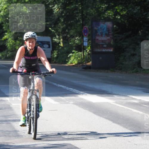 08.09.2024 - Stadtparktriathlon Zöllner http://msf.ph/oto/6990118 08.09.2024 10:19:39 Radfahren 196, 302, 305, 311, 322 meine-sportfotos.de