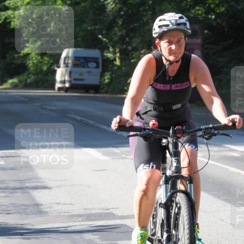 08.09.2024 - Stadtparktriathlon Zöllner http://msf.ph/oto/6990126 08.09.2024 10:19:40 Radfahren 196, 302, 305, 311, 322 meine-sportfotos.de