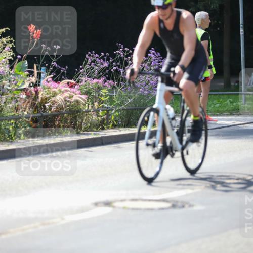 08.09.2024 - Stadtparktriathlon Zöllner http://msf.ph/oto/6990140 08.09.2024 11:21:51 Radfahren 501, 543, 547, 587, 590, 621, 626, 821 meine-sportfotos.de