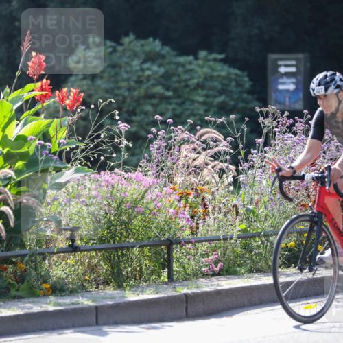 08.09.2024 - Stadtparktriathlon Zöllner http://msf.ph/oto/6990195 08.09.2024 11:22:21 Radfahren 493, 535, 550, 627, 639 meine-sportfotos.de