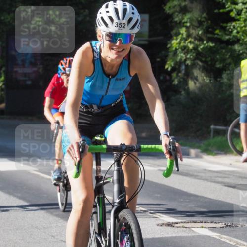 08.09.2024 - Stadtparktriathlon Zöllner http://msf.ph/oto/6990275 08.09.2024 10:20:18 Radfahren 190, 234, 299, 323, 341, 349, 352 meine-sportfotos.de