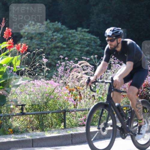 08.09.2024 - Stadtparktriathlon Zöllner http://msf.ph/oto/6990284 08.09.2024 11:23:12 Radfahren 479, 537, 557, 580 meine-sportfotos.de