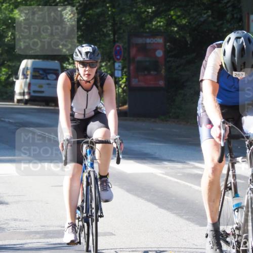 08.09.2024 - Stadtparktriathlon Zöllner http://msf.ph/oto/6990413 08.09.2024 10:20:40 Radfahren 191, 207, 226, 227, 246, 264, 283, 286, 310, 312, 338, 348 meine-sportfotos.de