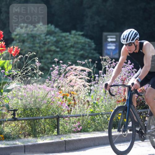 08.09.2024 - Stadtparktriathlon Zöllner http://msf.ph/oto/6990427 08.09.2024 11:24:12 Radfahren 473, 515 meine-sportfotos.de