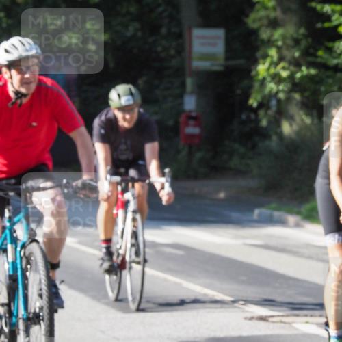 08.09.2024 - Stadtparktriathlon Zöllner http://msf.ph/oto/6990478 08.09.2024 10:20:47 Radfahren 191, 216, 226, 246, 264, 282, 310, 338, 363 meine-sportfotos.de
