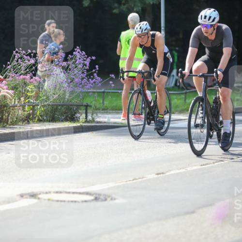08.09.2024 - Stadtparktriathlon Zöllner http://msf.ph/oto/6990499 08.09.2024 11:24:50 Radfahren 481, 484, 516, 527, 536, 538, 546, 593 meine-sportfotos.de