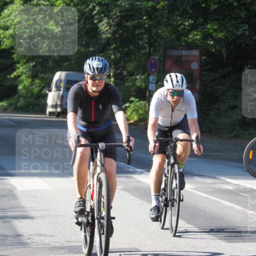 08.09.2024 - Stadtparktriathlon Zöllner http://msf.ph/oto/6990525 08.09.2024 10:20:56 Radfahren 216, 232, 282, 316, 363 meine-sportfotos.de