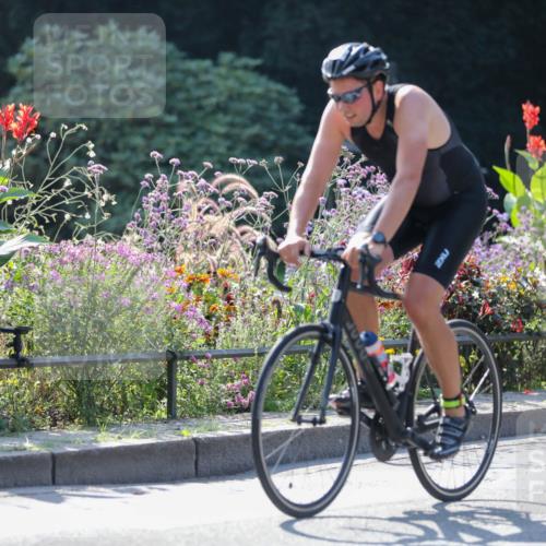 08.09.2024 - Stadtparktriathlon Zöllner http://msf.ph/oto/6990539 08.09.2024 11:25:00 Radfahren 516, 527, 536, 538 meine-sportfotos.de