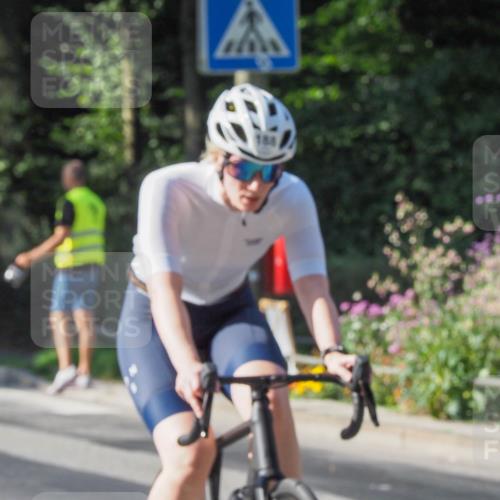 08.09.2024 - Stadtparktriathlon Zöllner http://msf.ph/oto/6990771 08.09.2024 10:22:09 Radfahren 188, 215, 254, 262, 266, 1936 meine-sportfotos.de