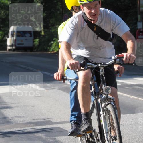 08.09.2024 - Stadtparktriathlon Zöllner http://msf.ph/oto/6990804 08.09.2024 10:22:18 Radfahren 210, 254, 1936 meine-sportfotos.de