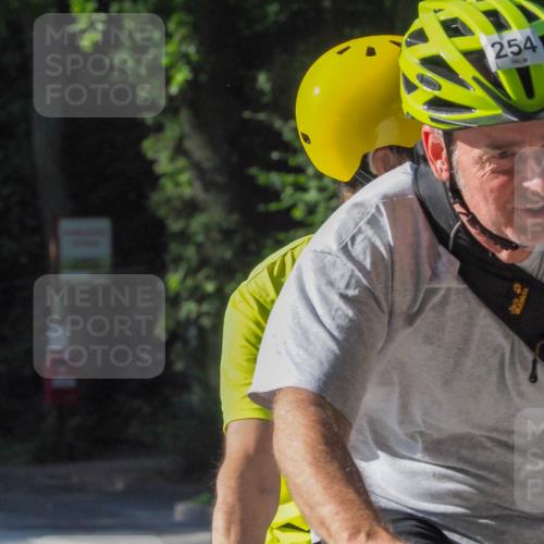 08.09.2024 - Stadtparktriathlon Zöllner http://msf.ph/oto/6990814 08.09.2024 10:22:19 Radfahren 210, 254, 1936 meine-sportfotos.de