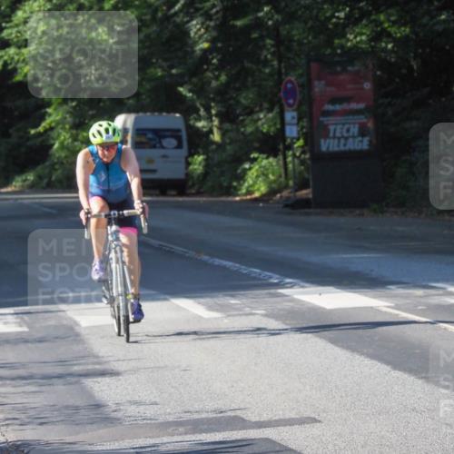 08.09.2024 - Stadtparktriathlon Zöllner http://msf.ph/oto/6990827 08.09.2024 10:22:28 Radfahren 201, 210, 268, 324, 343 meine-sportfotos.de