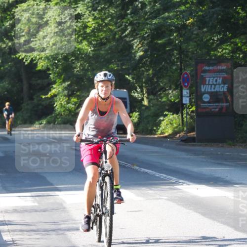 08.09.2024 - Stadtparktriathlon Zöllner http://msf.ph/oto/6990944 08.09.2024 10:22:53 Radfahren 280, 298, 351 meine-sportfotos.de