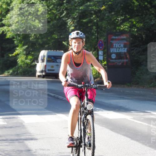 08.09.2024 - Stadtparktriathlon Zöllner http://msf.ph/oto/6990960 08.09.2024 10:22:54 Radfahren 280, 296, 298, 351 meine-sportfotos.de