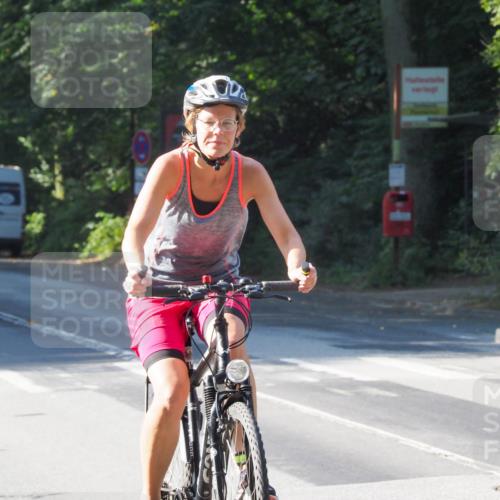 08.09.2024 - Stadtparktriathlon Zöllner http://msf.ph/oto/6990970 08.09.2024 10:22:54 Radfahren 280, 296, 298, 351 meine-sportfotos.de