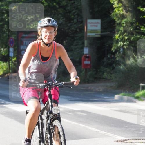 08.09.2024 - Stadtparktriathlon Zöllner http://msf.ph/oto/6990973 08.09.2024 10:22:54 Radfahren 280, 296, 298, 351 meine-sportfotos.de
