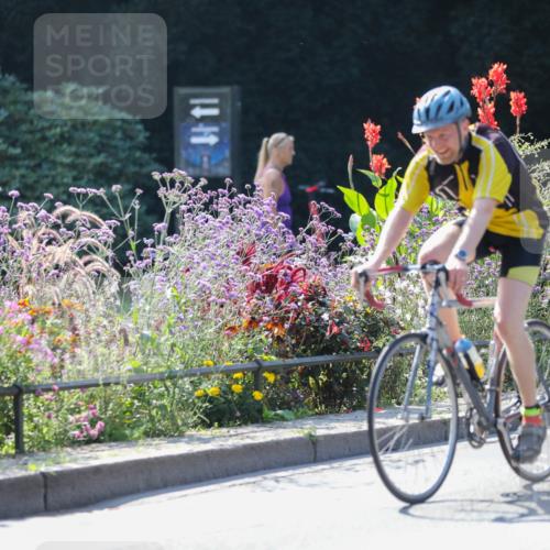 08.09.2024 - Stadtparktriathlon Zöllner http://msf.ph/oto/6990976 08.09.2024 11:27:41 Radfahren 512, 514, 545, 586, 602 meine-sportfotos.de