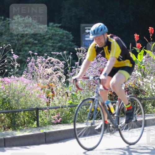 08.09.2024 - Stadtparktriathlon Zöllner http://msf.ph/oto/6990978 08.09.2024 11:27:41 Radfahren 512, 514, 545, 586, 602 meine-sportfotos.de