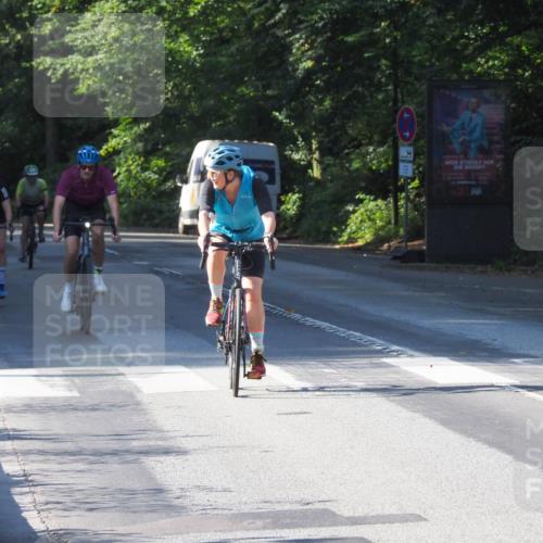 08.09.2024 - Stadtparktriathlon Zöllner http://msf.ph/oto/6990999 08.09.2024 10:23:04 Radfahren 228, 256, 263, 280, 281, 296, 298, 315, 335 meine-sportfotos.de