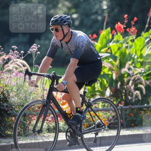 08.09.2024 - Stadtparktriathlon Zöllner http://msf.ph/oto/6991000 08.09.2024 11:27:46 Radfahren 514, 586 meine-sportfotos.de
