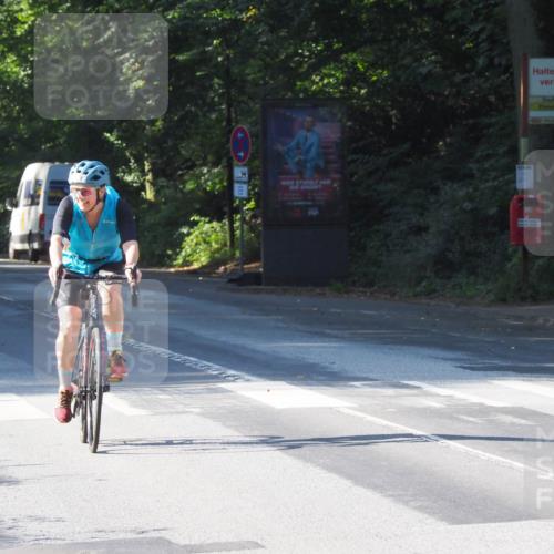 08.09.2024 - Stadtparktriathlon Zöllner http://msf.ph/oto/6991007 08.09.2024 10:23:05 Radfahren 228, 256, 263, 280, 281, 296, 298, 315, 335 meine-sportfotos.de