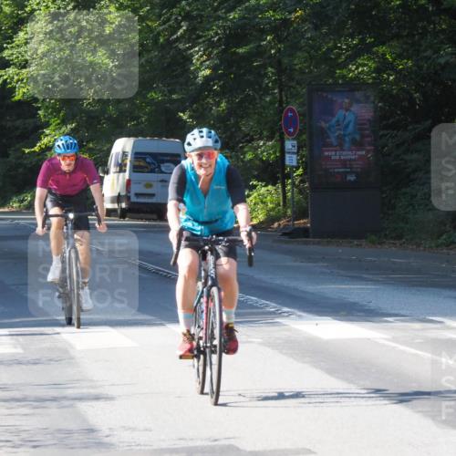 08.09.2024 - Stadtparktriathlon Zöllner http://msf.ph/oto/6991018 08.09.2024 10:23:05 Radfahren 228, 256, 263, 280, 281, 296, 298, 315, 335 meine-sportfotos.de