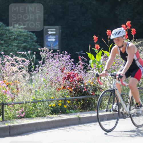 08.09.2024 - Stadtparktriathlon Zöllner http://msf.ph/oto/6991028 08.09.2024 11:28:02 Radfahren 589, 646, 660 meine-sportfotos.de