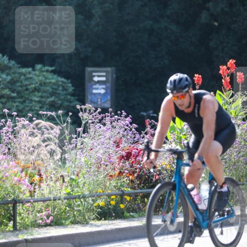 08.09.2024 - Stadtparktriathlon Zöllner http://msf.ph/oto/6991036 08.09.2024 11:28:17 Radfahren 533, 612, 638, 661 meine-sportfotos.de