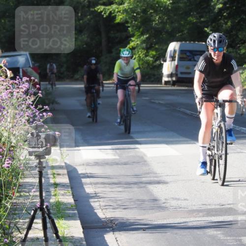 08.09.2024 - Stadtparktriathlon Zöllner http://msf.ph/oto/6991063 08.09.2024 10:23:08 Radfahren 228, 256, 263, 281, 296, 315, 335 meine-sportfotos.de