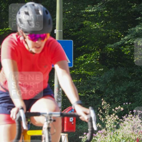 08.09.2024 - Stadtparktriathlon Zöllner http://msf.ph/oto/6991141 08.09.2024 10:23:34 Radfahren 225, 237, 238, 259, 261 meine-sportfotos.de