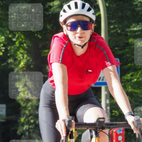 08.09.2024 - Stadtparktriathlon Zöllner http://msf.ph/oto/6991158 08.09.2024 10:23:40 Radfahren 195, 225, 237, 238, 244, 261, 353 meine-sportfotos.de