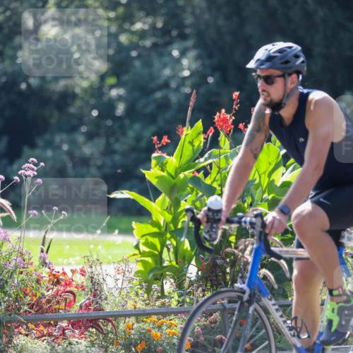 08.09.2024 - Stadtparktriathlon Zöllner http://msf.ph/oto/6991184 08.09.2024 11:29:51 Radfahren 501, 613, 626, 634 meine-sportfotos.de