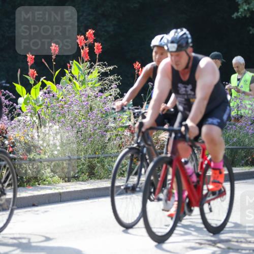 08.09.2024 - Stadtparktriathlon Zöllner http://msf.ph/oto/6991242 08.09.2024 11:30:19 Radfahren 528, 531, 576, 605, 621, 648 meine-sportfotos.de